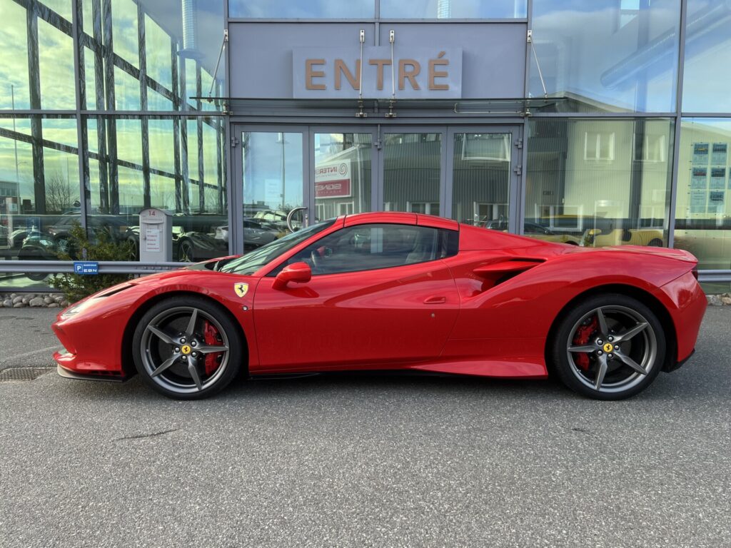 Ferrari F8 Spider