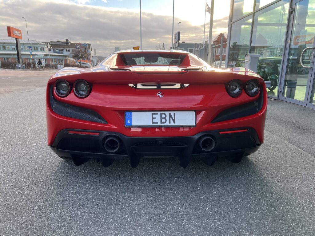 Ferrari F8 Spider - Image 5