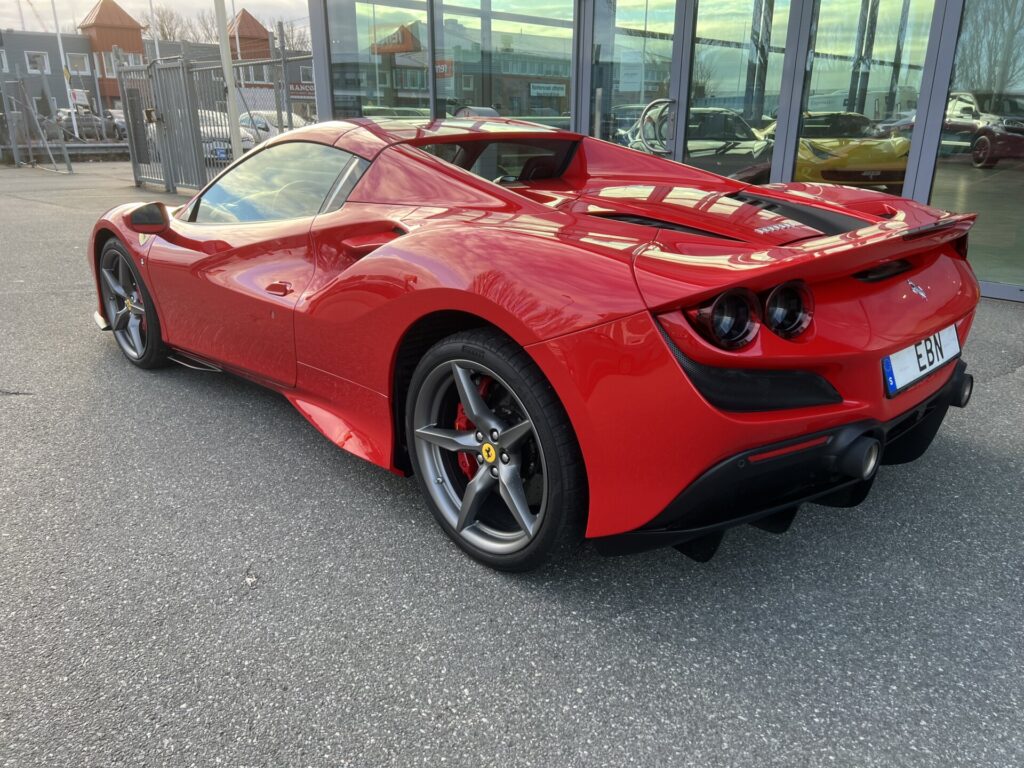 Ferrari F8 Spider - Image 7